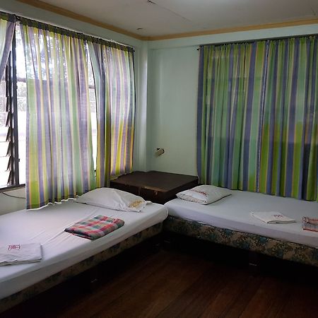 Texicano Hotel Main ラオアグ エクステリア 写真